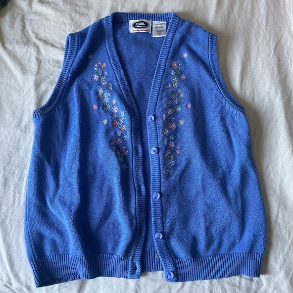 Vintage embroidered vest - Picture 1 of 3